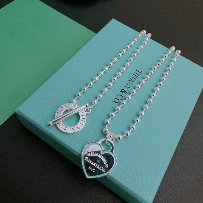 T*f*ny necklaces